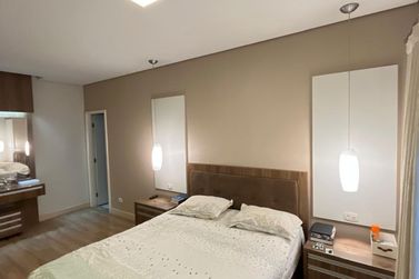 Casa &agrave; venda - 345m&sup2; - Jardim Tamoio