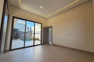 Casa &agrave; venda - 283m&sup2; - PARQUE RESIDENCIAL INTERLAGOS