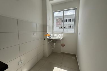 Apartamento para alugar - 49m&sup2; - Zona 5