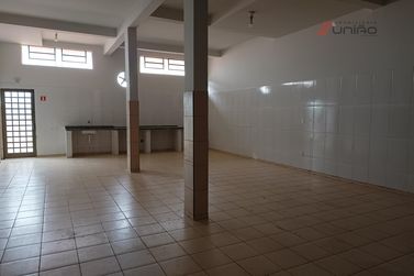 Sal&atilde;o Comercial para alugar - 87m&sup2; - Jardim Iguacu