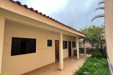 Casa &agrave; venda - 245m&sup2; - Zona II