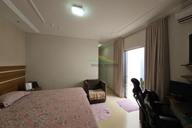 Sobrado &agrave; venda - 292m&sup2; - Zona 3