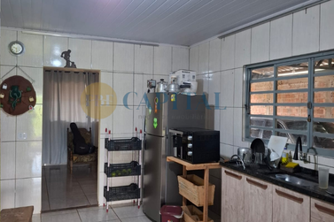 Ch&aacute;cara &agrave; venda - 200m&sup2; - Cafeeiros