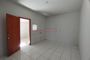 Casa para alugar - 111m&sup2; - JARDIM TROPICAL