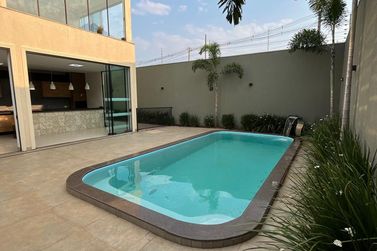 Sobrado &agrave; venda - 428m&sup2; - Jardim Imigrantes II