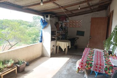 Casa &agrave; venda - 80m&sup2; - Zona VI