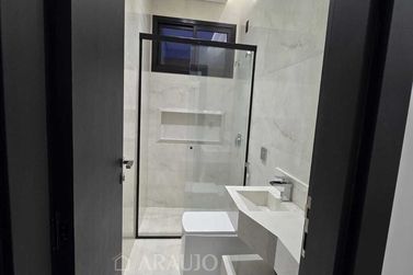 Casa &agrave; venda - 168m&sup2; - Paysage Essenza Condom&iacute;nio