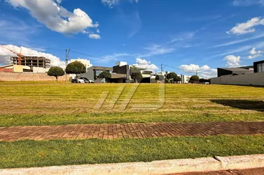 Terreno &agrave; venda - 369m&sup2; - Parque Residencial Interlagos
