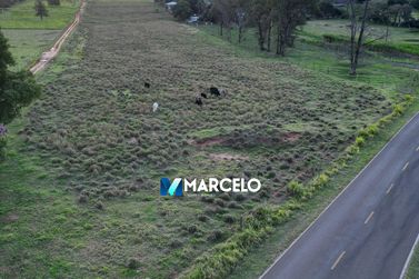 Ch&aacute;cara &agrave; venda - 24m&sup2; - Zona Rural