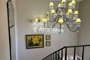 Casa &agrave; venda - 355m&sup2; - Centro