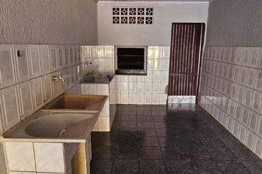 Casa &agrave; venda - 123m&sup2; - ZONA 06