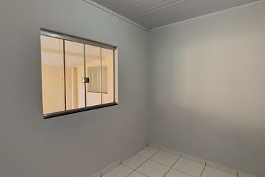 Casa para alugar - 324m&sup2; - ZONA V