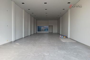 Sal&atilde;o Comercial para alugar - 180m&sup2; - Jardim Aratimbo
