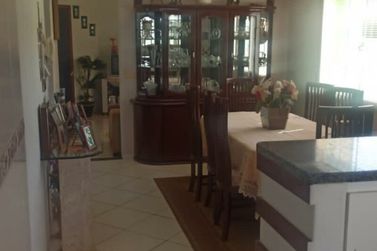 Casa &agrave; venda - 134m&sup2; - Parque San Remo I