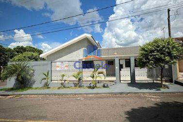 Casa &agrave; venda - 192m&sup2; - Parque San Remo I