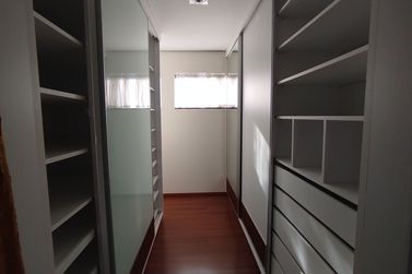 Casa &agrave; venda - 406m&sup2; - Zona II