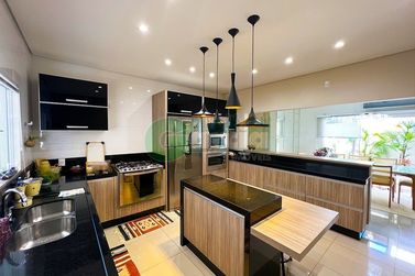 Casa &agrave; venda - 274m&sup2; - Condom&iacute;nio Cidade Jardim