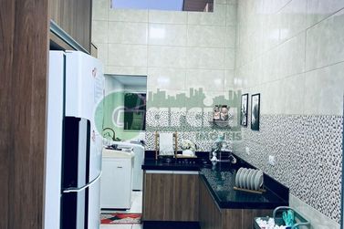 Casa &agrave; venda - 105m&sup2; - Zona VI