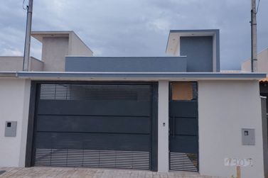 Casa &agrave; venda - 110m&sup2; - Parque Residencial Jap&atilde;o