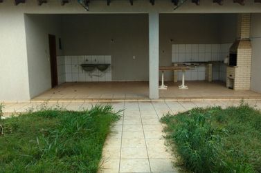 Casa para alugar - 270m&sup2; - JARDIM ALPHAVILE
