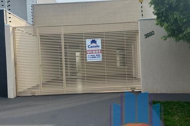 Casa &agrave; venda - 127m&sup2; - Parque Residencial Metropolitano