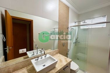 Casa &agrave; venda - 217m&sup2; - Residencial Portal das &Aacute;guas