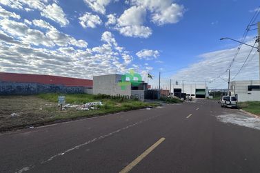 Terreno &agrave; venda - 182m&sup2; - Portugu&ecirc;s