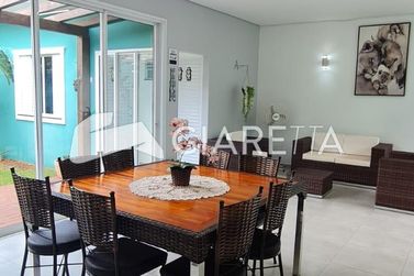 Casa &agrave; venda - 204m&sup2; - JARDIM PANCERA