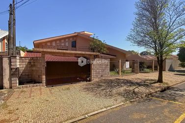 Casa &agrave; venda - 542m&sup2; - Zona I-A