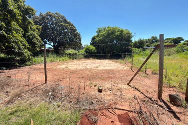 Terreno &agrave; venda - 525m&sup2; - jardim vitoria
