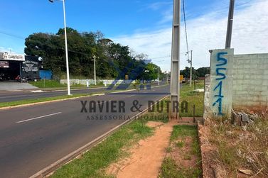 Sal&atilde;o Comercial para alugar - 640m&sup2; - Zona Armaz&eacute;m