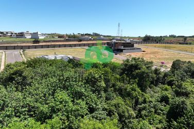 Terreno &agrave; venda - 400m&sup2; - Condominio Golden Lake