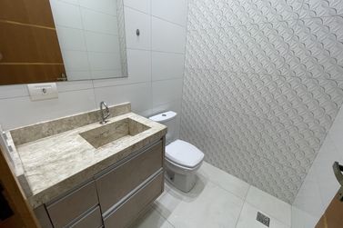 Casa para alugar - 252m&sup2; - ZONA VII