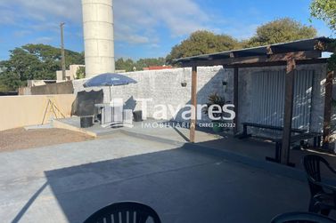 Casa &agrave; venda - 100m&sup2; - Parque Tarum&atilde;