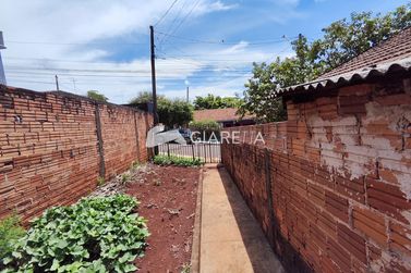 Casa &agrave; venda - 125m&sup2; - JARDIM BRESSAN
