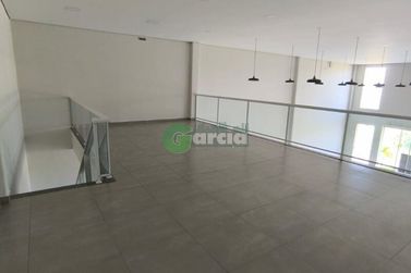 Sal&atilde;o Comercial para alugar - 180m&sup2; - Parque Colina Verde