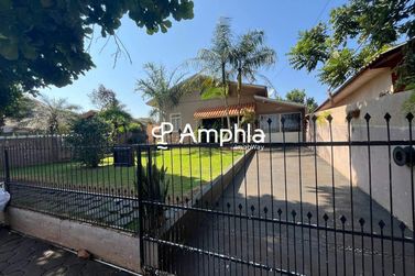 Casa &agrave; venda - 469m&sup2; - Espig&atilde;o