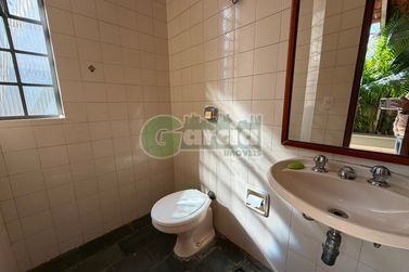 Casa para alugar - 525m&sup2; - Zona I