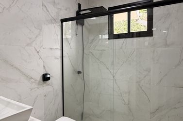 Casa &agrave; venda - 180m&sup2; - Jardim Para&iacute;so