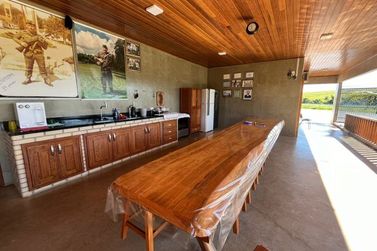 Ch&aacute;cara &agrave; venda - 