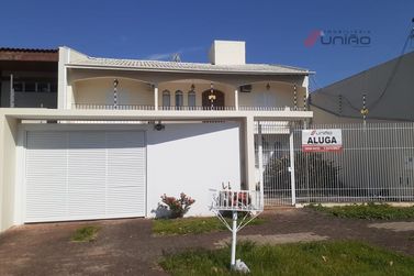Casa para alugar - 293m&sup2; - Zona Armazem