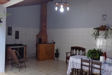 Casa &agrave; venda - 105m&sup2; - Jardim Cima
