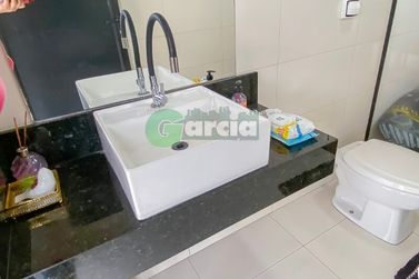 Ch&aacute;cara &agrave; venda - 25m&sup2; - -