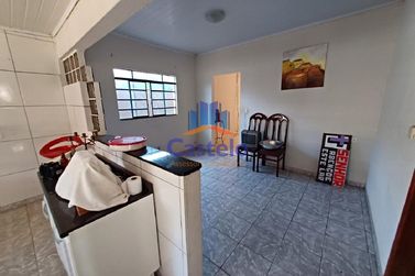 Casa &agrave; venda - 180m&sup2; - Parque San Remo III