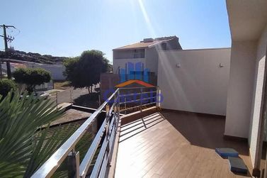 Casa &agrave; venda - 100m&sup2; - Parque Alto da Paran&aacute;