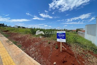 Terreno &agrave; venda - 270m&sup2; - JARDIM PINHEIRINHO