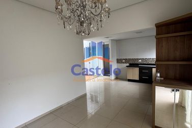 Casa para alugar - 187m&sup2; - ZONA IV