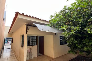 Casa &agrave; venda - 245m&sup2; - Zona II