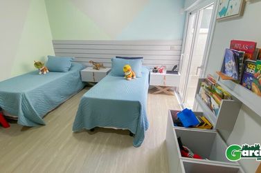 Casa &agrave; venda - 256m&sup2; - -