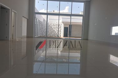 Casa &agrave; venda - 400m&sup2; - Jardim Belvedere